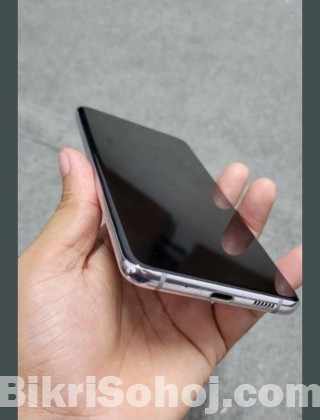 Samsung Galaxy a 82